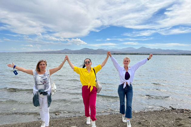 Фото - экскурсия: Цахкадзор — Озеро Севан — Дилижан — Агарцин —  винный завод "Иджеван"