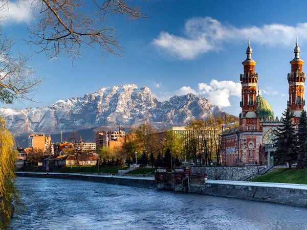 Владикавказ «от и до»: на машине и пешком - фото 1
