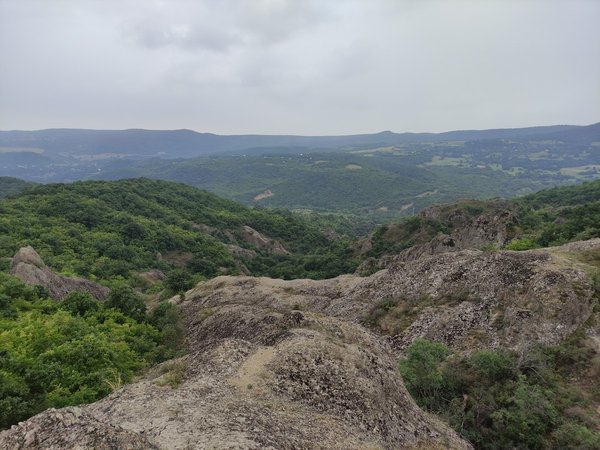 По каньонам Биртвиси из Тбилиси: треккинг к древней крепости в скалах - фото 4