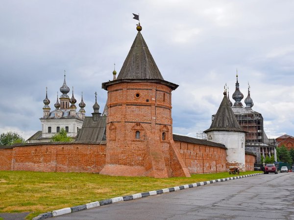 Юрьев-Польский: город древних валов и белокаменных храмов - фото 1