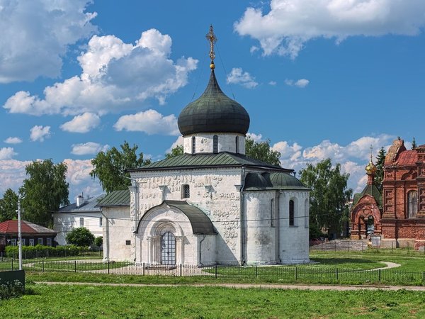 Юрьев-Польский: город древних валов и белокаменных храмов - фото 4