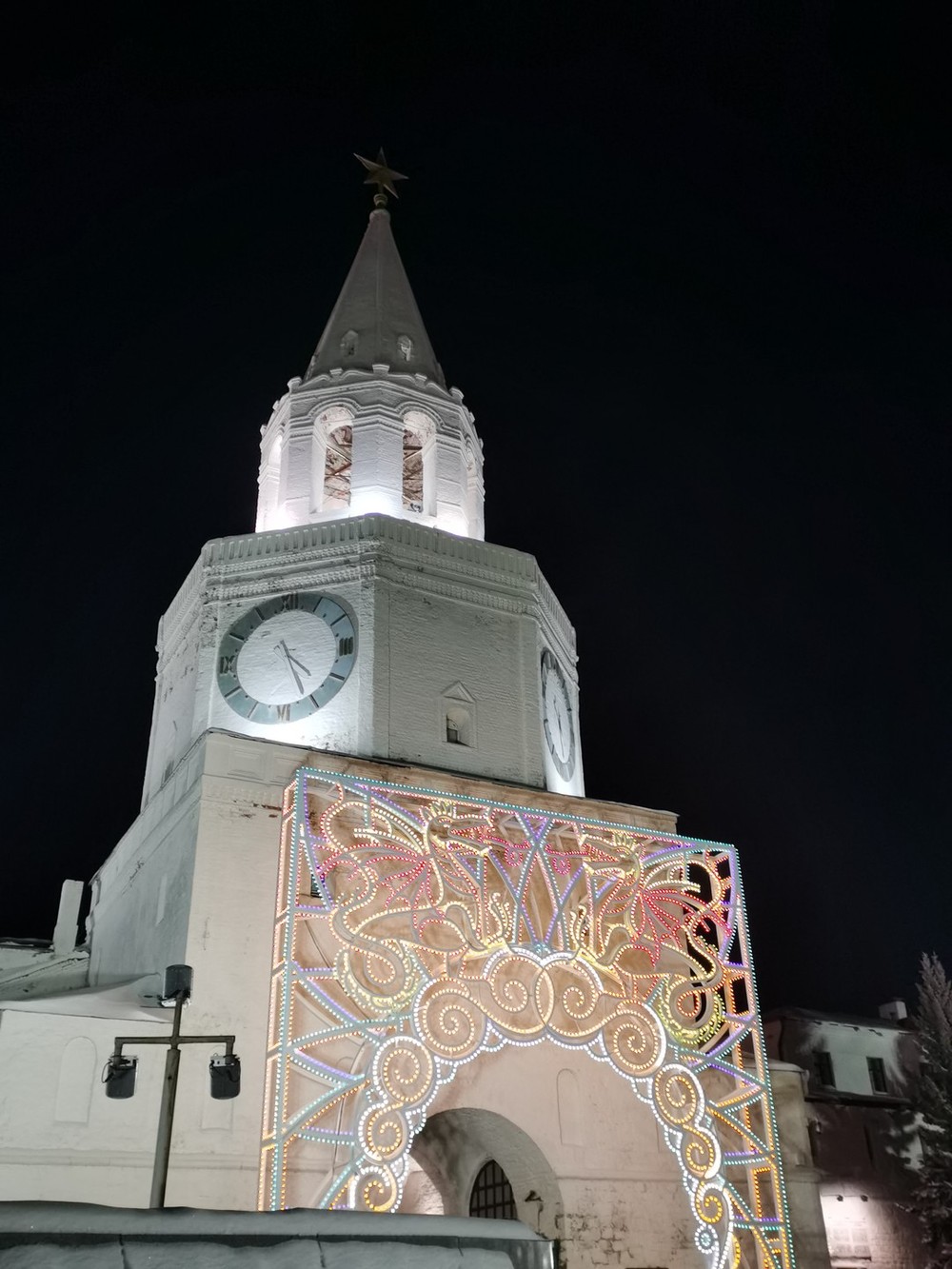 Казанский кремль в вечерних огнях - фото 3