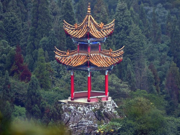 Гора Сишань, храм Юаньтун и старый Куньмин: главное за один день - фото 3