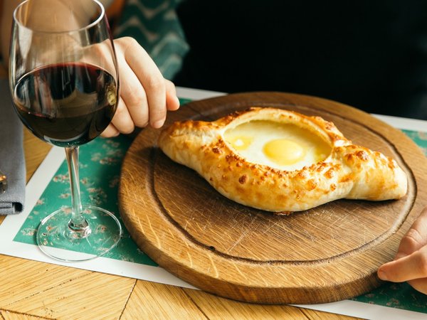 Кухня Грузии: хинкали, хачапури и вино - фото 4