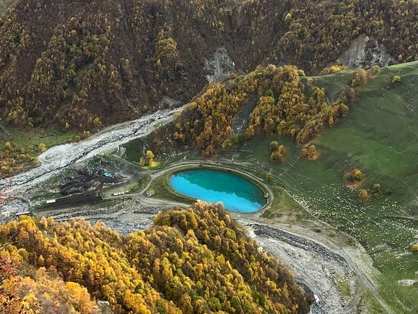 Из Тбилиси — в сказочный Казбеги - фото 1