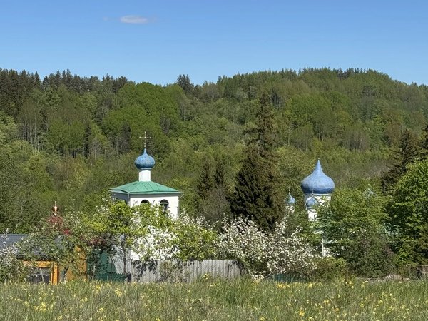 Изборск: от древности до современности (на вашем автомобиле) - фото 1