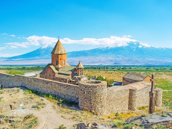 Индивидуальный экспресс-тур по Армении: монастыри, дегустация вин и «Крылья Татева» - фото 2