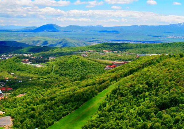 Прекрасный Цахкадзор, монастырь Кечарис и канатная дорога - фото 1