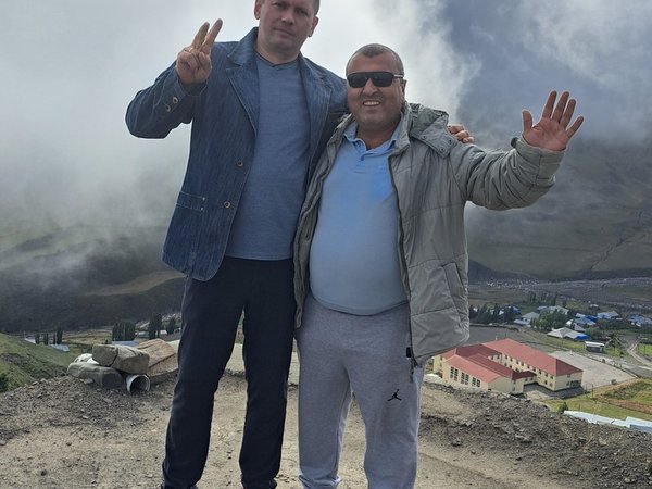 Тур по природным чудесам Азербайджана своей компанией: треккинг в горах и инопланетные пейзажи - фото 2