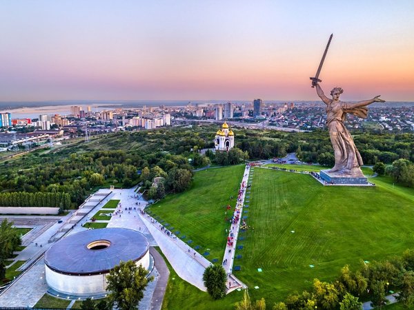 Прогулка по центру Волгограда с посещением музея-панорамы «Сталинградская битва» - фото 4