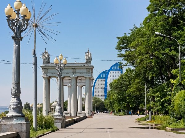 Прогулка по центру Волгограда с посещением музея-панорамы «Сталинградская битва» - фото 3