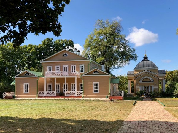 В Тарханы — усадьбу Лермонтова (из Пензы на вашем авто)