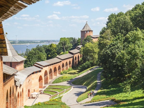 Обзорно-игровая прогулка по Нижнему Новгороду для всей семьи