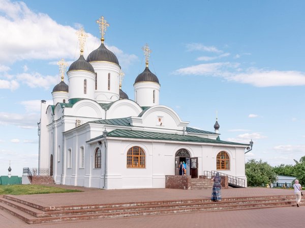 Выходные в Муроме и Дивеевской обители: чудотворные места и прогулки по старинному городку