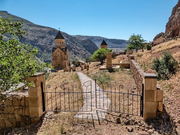 Винное путешествие: Хор Вирап, Арени, Нораванк + вино в гостях у гида - фото 4