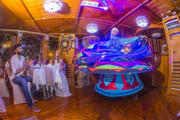 Фото экскурсии - Романтический ужин на традиционной арабской лодке в районе Дубай Марина - 7