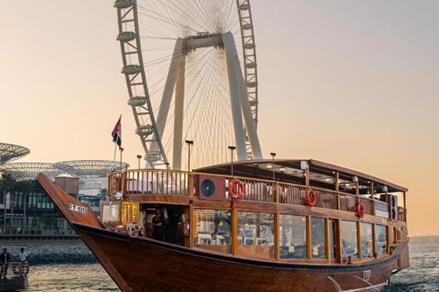 Фото экскурсии - Романтический ужин на традиционной арабской лодке в районе Дубай Марина - 8