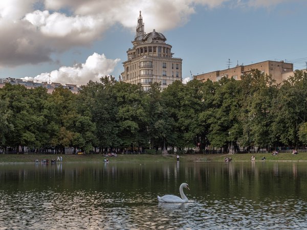 Булгаковский мир Патриарших