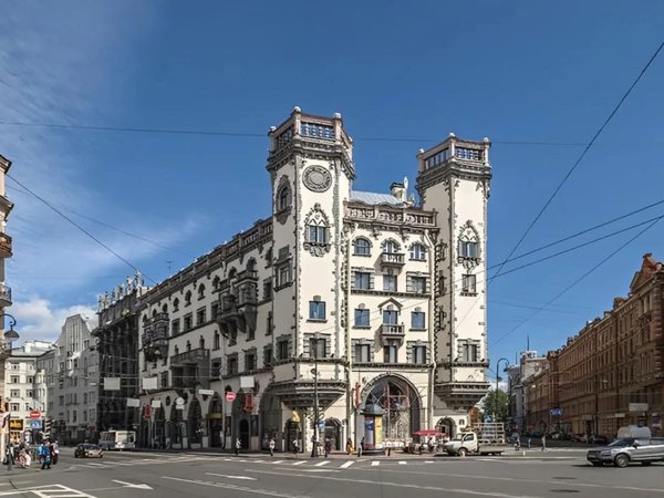 С гидом-проводником — по дворам и парадным Петроградской стороны - фото 1