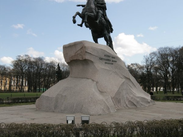 Обзорная экскурсия по Петербургу в экспресс-формате - фото 3