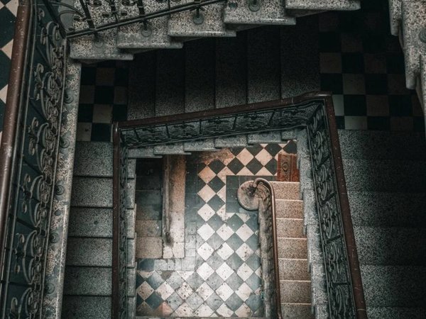 Ускользающий Тифлис: парадные Чугурети и закрытый кинотеатр «Аполло» - фото 3