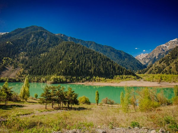 Комфорт-маршрут на внедорожнике: плато Ассы, озеро Иссык и водопад - фото 2