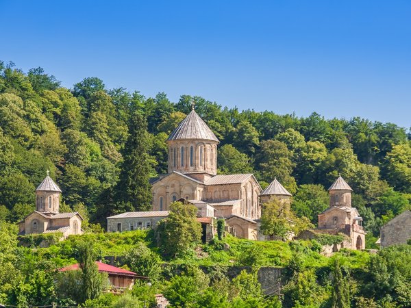 Из Кобулети — к древним святыням Кутаиси - фото 1