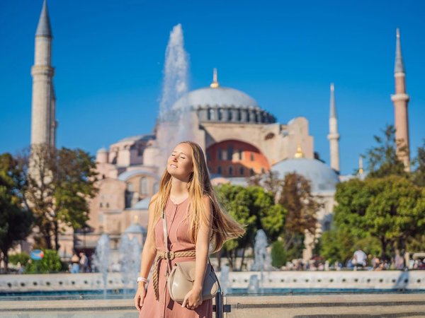 Главные сокровища Стамбула: Айя-София, Долмабахче и Бинбирдирек - фото 1