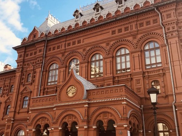 «Москва — это Красная площадь, Москва — это звёзды Кремля...» - фото 2
