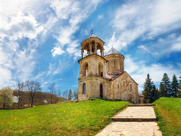 Горная сказка Грузии: поездка с треккингом по заповедным местам - фото 2