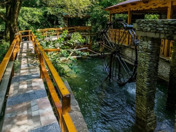 Водопады и вино в легендарной Черниговке - фото 4