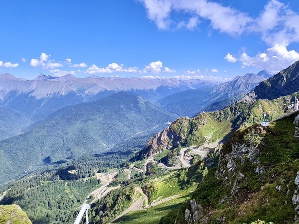 3 главных горнолыжных курорта — из Сочи - фото 3