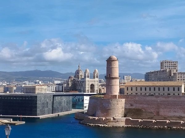 Великолепный Марсель — от старинных кварталов до побережья