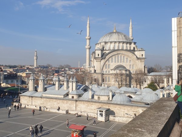 Из прошлого в настоящее: османские гостиницы Стамбула - фото 4