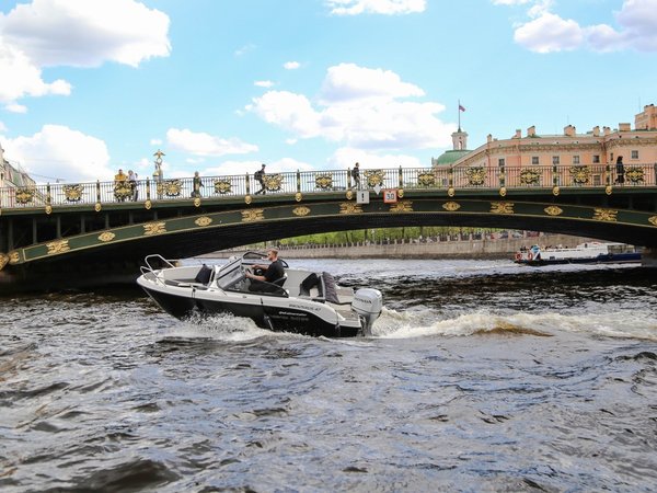 Свидание с Петербургом на воде