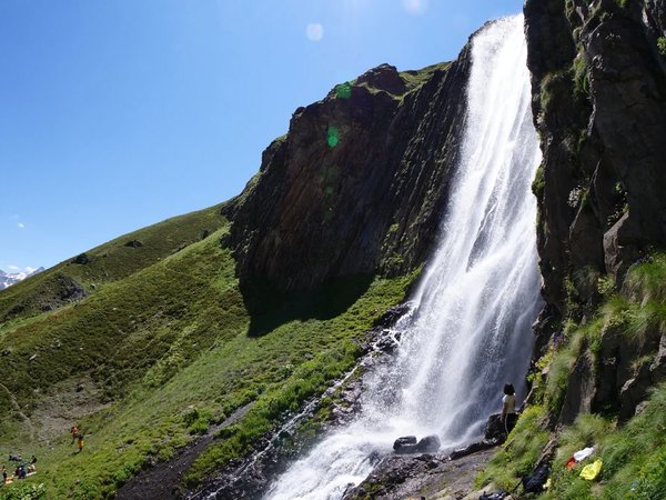По Шёлковому пути к водопаду Абай-Су: активный отдых в горах Кавказа - фото 1
