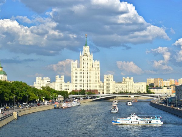 «Золотой маршрут» по центру Москвы (от парка «Зарядье»)