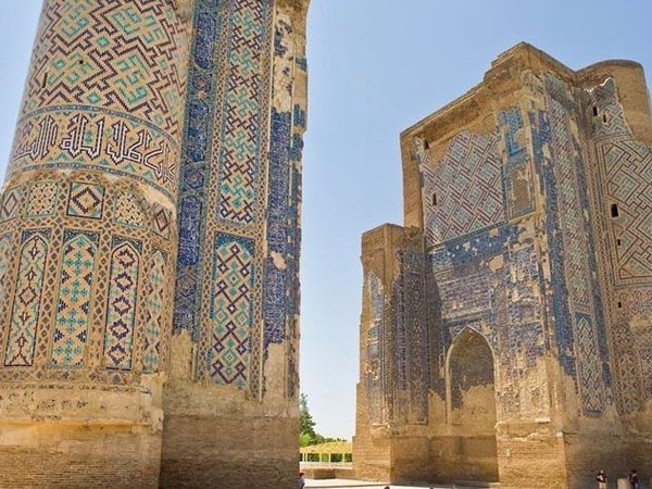 На родину легенды средневекового Востока с заездом в Бухару и Самарканд (индивидуальный тур) - фото 1