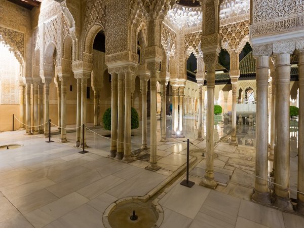 Альгамбра в объятьях ночи - фото 4