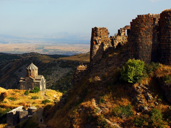 Гора Арагац, озеро Кари, крепость Амберд и монастырь Сагмосаванк - фото 1