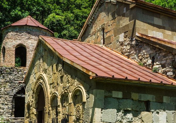 Офф Роуд тур и треккинг в Ркони и к Арочному Мосту Ц. Тамары - фото 1