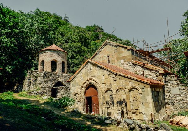 Офф Роуд тур и треккинг в Ркони и к Арочному Мосту Ц. Тамары - фото 4