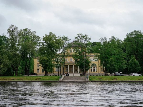 Первое свидание с Санкт-Петербургом: водная прогулка вокруг Аптекарского острова - фото 4