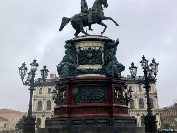 Площади Петербурга + посещение Исаакиевского собора (билет включён) - фото 4