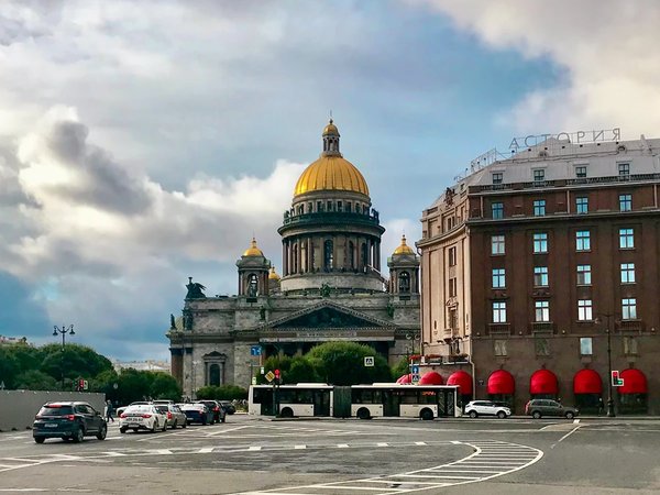 Площади Петербурга + посещение Исаакиевского собора (билет включён)
