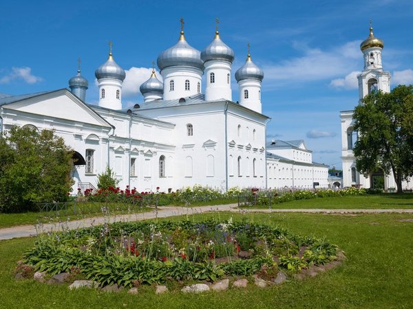 По 4 святыням Великого Новгорода (на вашем автомобиле) - фото 2