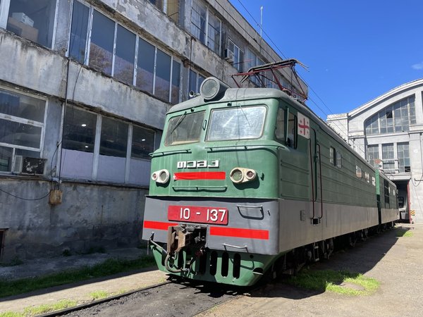 По забытым рельсам: история грузинского метро и железной дороги в Тбилиси