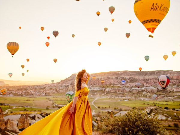 Фотосессия на рассвете на фоне воздушных шаров Каппадокии - фото 2