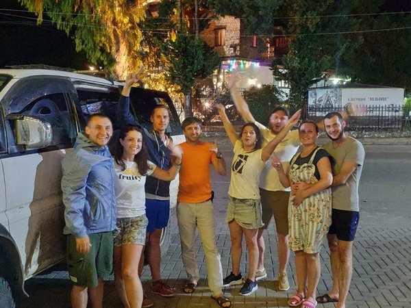 Мощный водопад Великан и Бедийский храм 10 века - фото 4