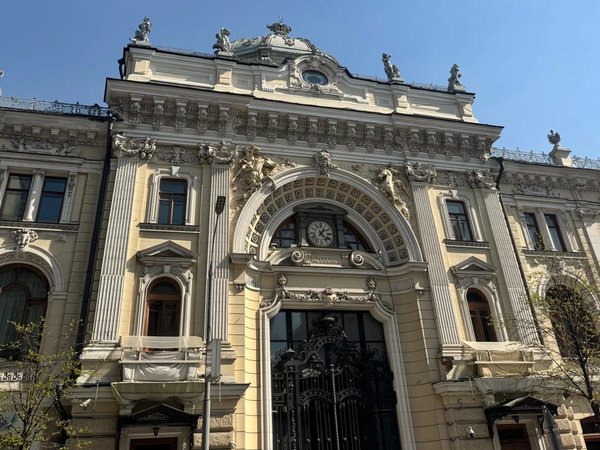 Женские истории на Кузнецком Мосту: как жили барышни до революции